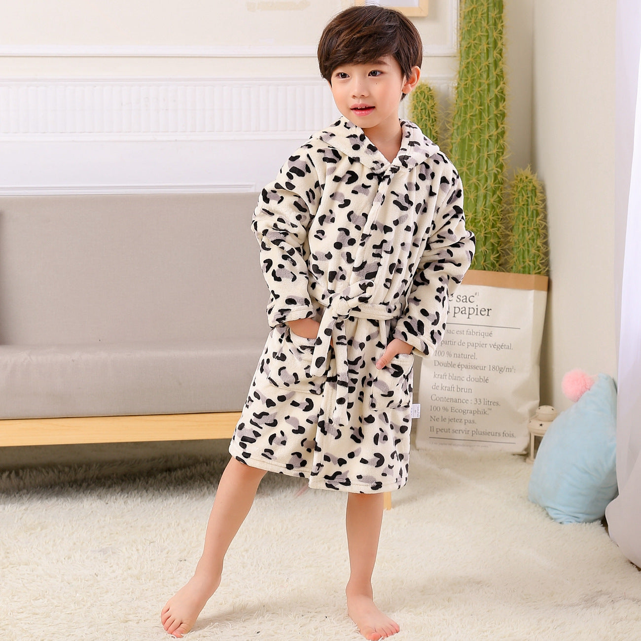 New Children's Clothing Home Clothes Male And Female Baby Bathrobe Cartoon Flannel Hooded Children's Nightgown eprolo